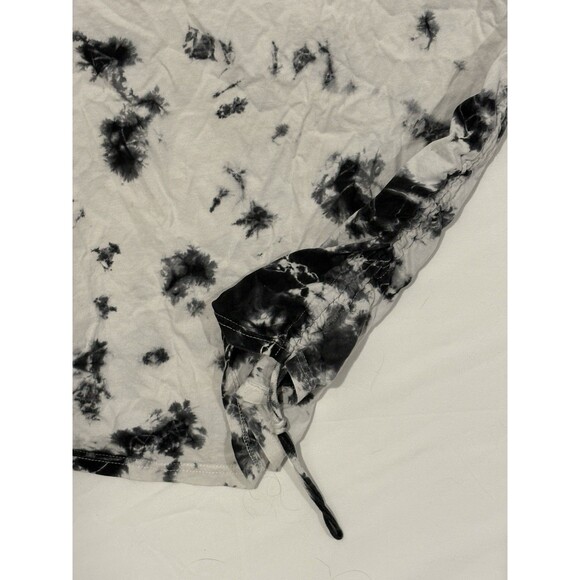 On Fire Women’s Tshirt Runched Side Splatter Size 1X Plus - Picture 3 of 5